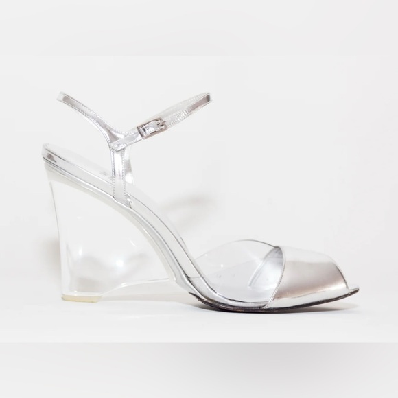 STUART WEITZMAN Y2K SILVER W/LUCITE WEDGE SANDALS SIZE 8.5 - Picture 1 of 12